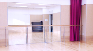 Logos Dance School 兵庫芦屋浜校